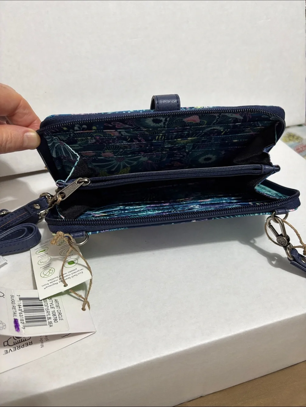 Sakroots wristlet vibrant